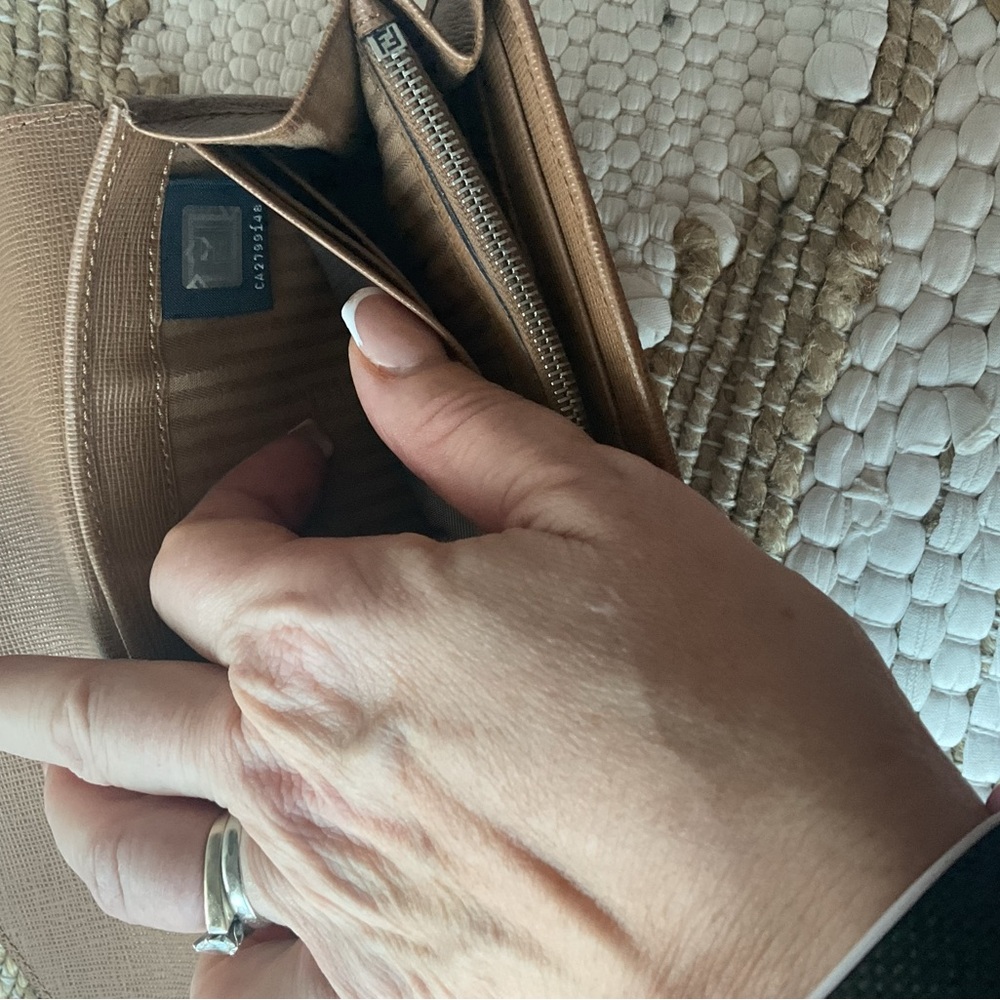Fendi Vibrant Tangerine and Tan Wallet - Picture 5 of 11